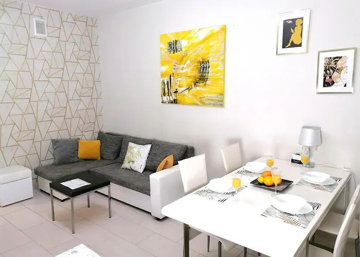 Apartment Metro Wilson Warschau