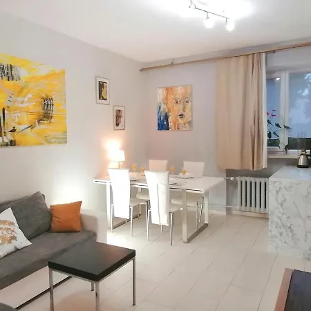 Metro Wilson Apartment Warsaw