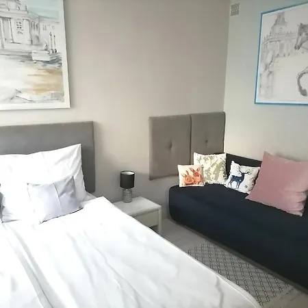 Metro Wilson Apartment