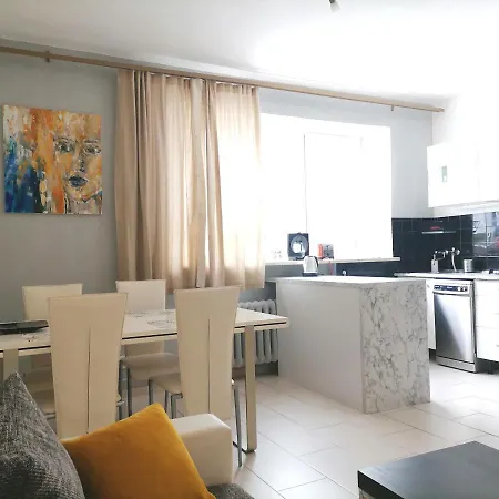 Metro Wilson Appartement *
